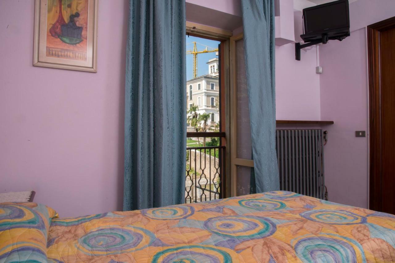 Hotel Florida アローナ エクステリア 写真